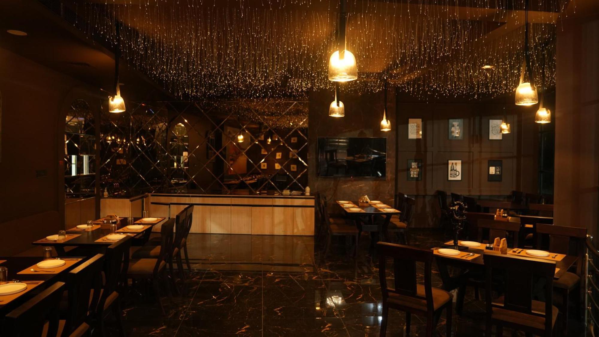 Hotel The Sky Imperial Sethji Ni Wadi Indore